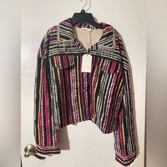 Shacket - Picture 1 of 1